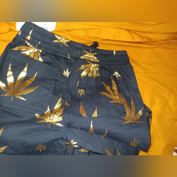 Joggers - Picture 4 of 6